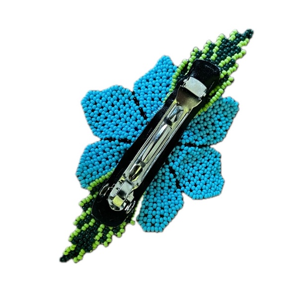 Large Wildflower Hair Statement Beaded Woven Clips (Smithsonian Museum Store) - Picture 3 of 9